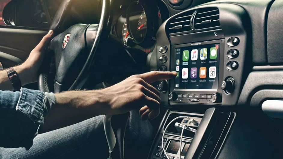 Classic Radio w/ Apple Car Play  |  996/986  |  PCCM