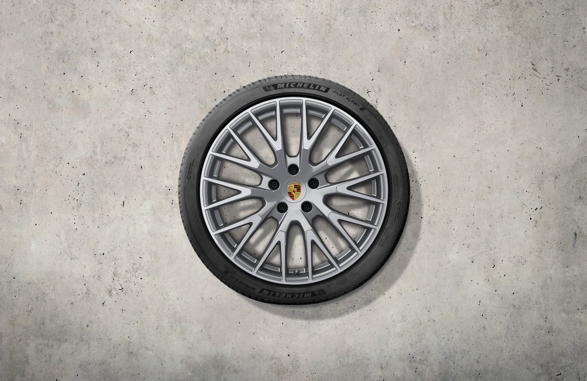 21-inch Panamera Exclusive Design winter wheel-and-tire set