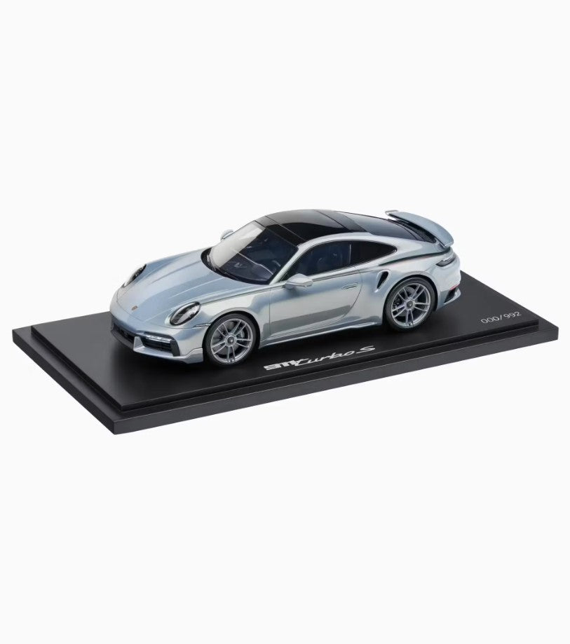 Porsche 911 Turbo S (992) Sonderwunsch (special request) – Ltd.