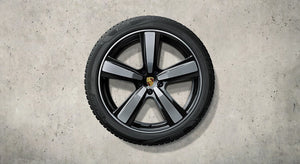 22-inch Exclusive Design Sport summer complete wheel set painted in black (high-gloss)