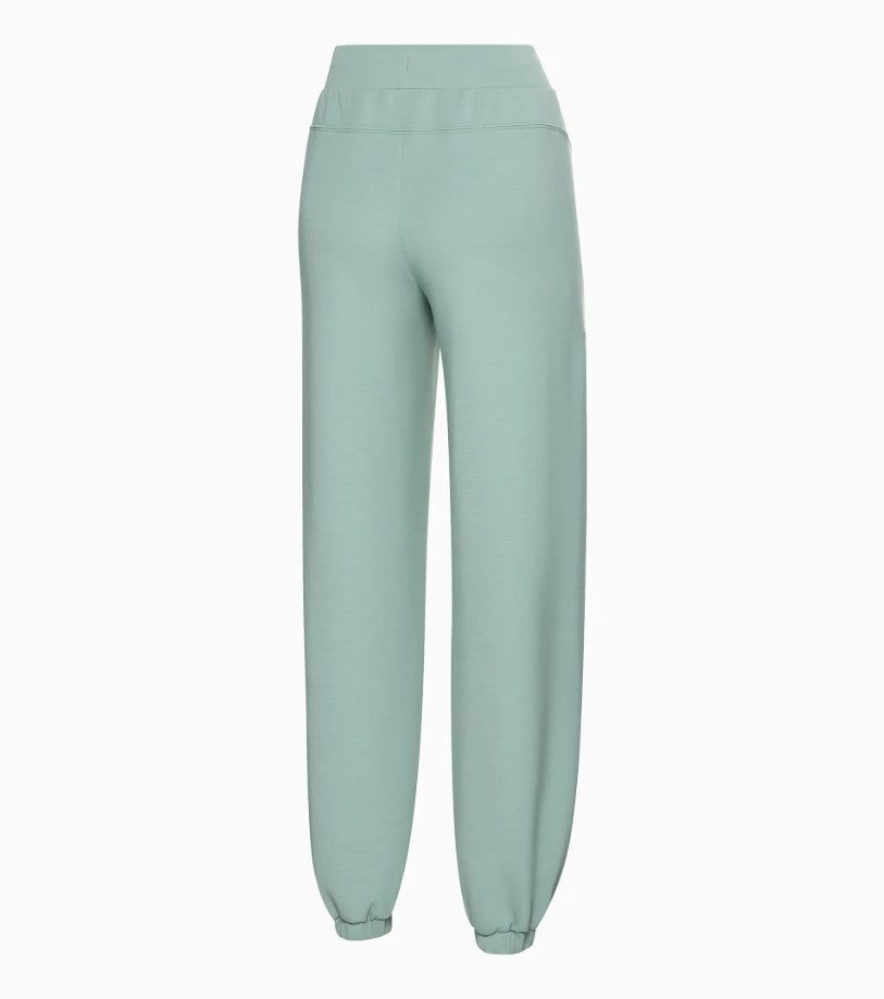 Tracksuit bottoms – Porsche Cayenne Electric Lifestyle