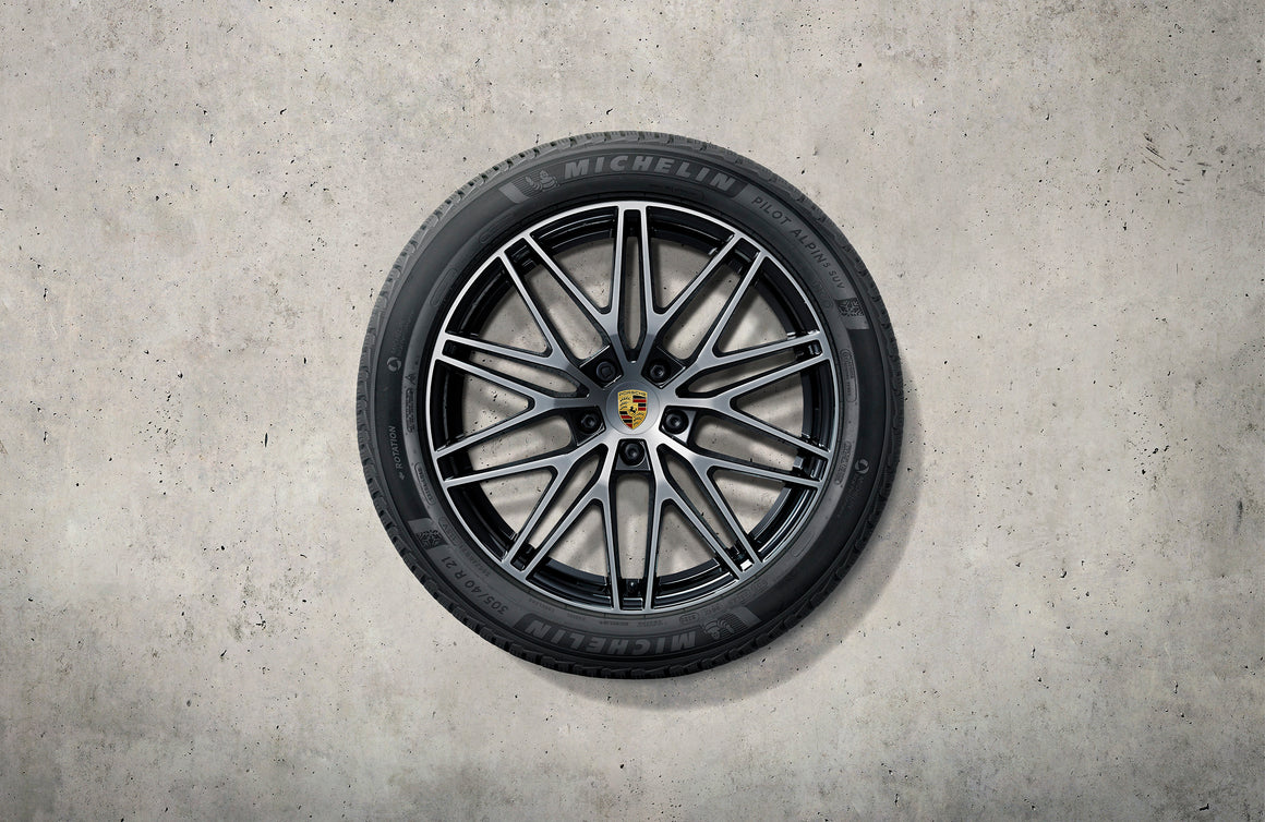 21-inch RS Spyder Design winter wheel-and-tire set