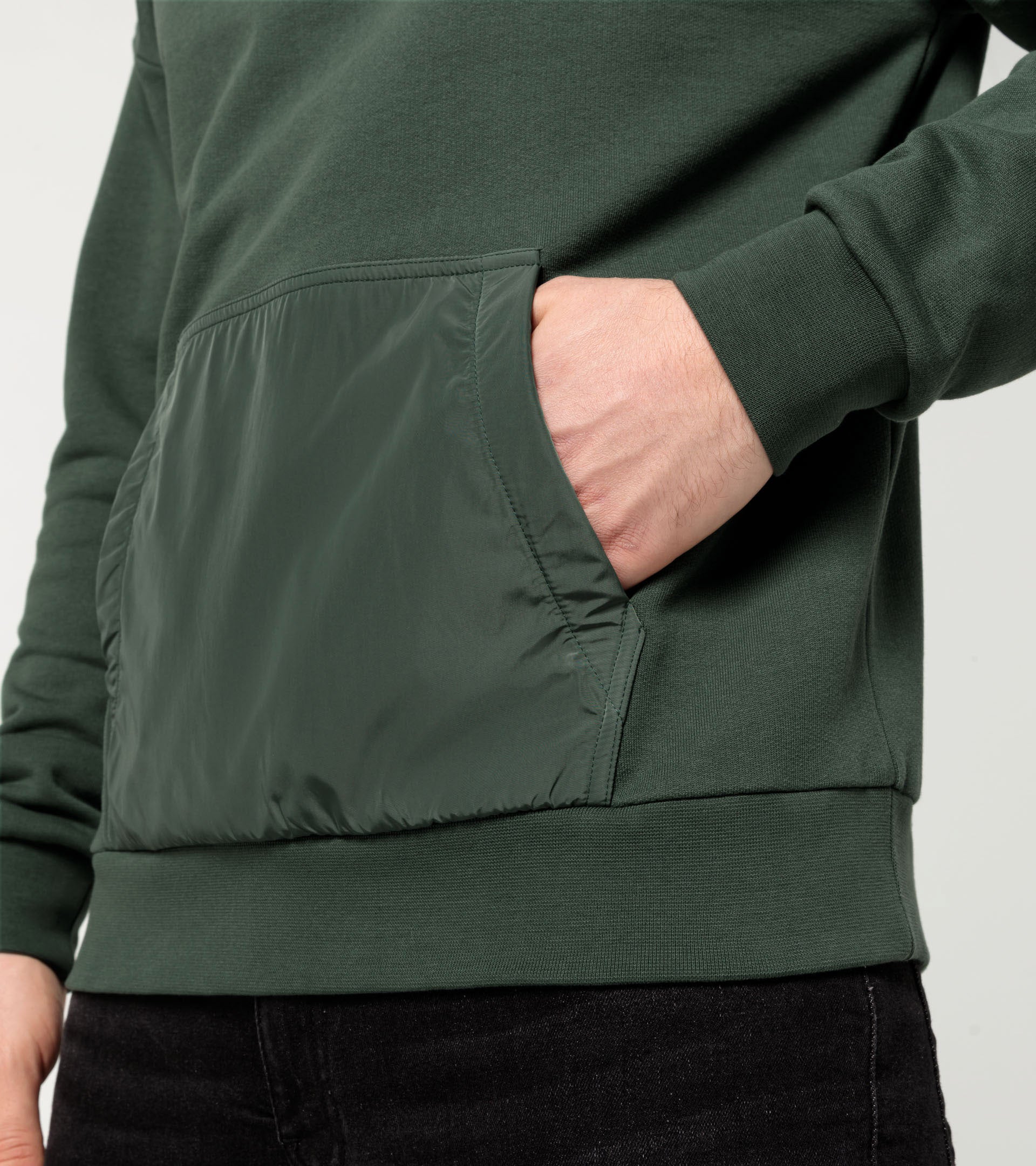 Unisex Hoodie – Essential