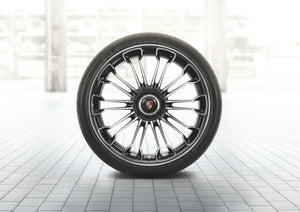 918 Spyder summer wheel-and-tire set (20/21-inch)