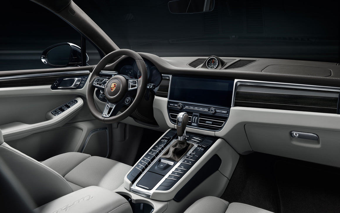 Anthracite Chestnut interior package