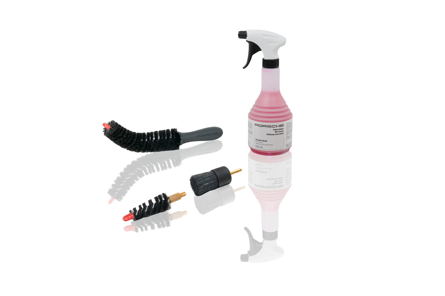 Wheel cleaner with brush set