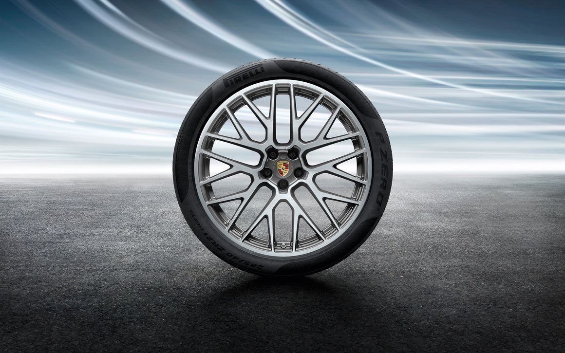 21-inch RS Spyder Design summer wheel-and-tire set