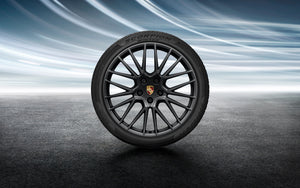 21-inch RS Spyder Design winter wheel-and-tire set, painted in Black (satin-gloss)