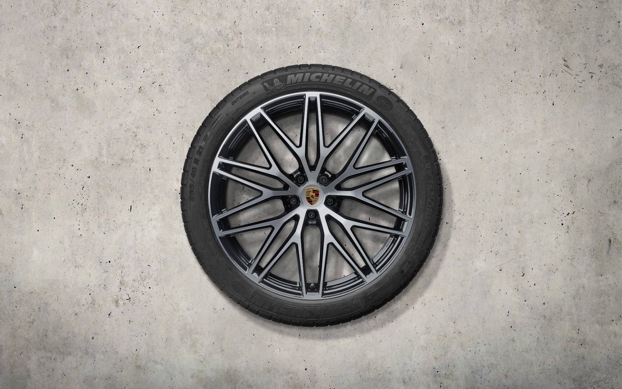 21-inch RS Spyder Design summer wheel-and-tire set - Porsche Centre ...