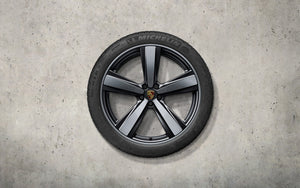21-inch Exclusive Design Sport summer wheel-and-tire set, painted in Black (high-gloss)